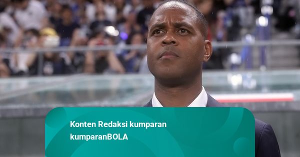 Patrick Kluivert Kirim Pesan ke Mees Hilgers: Fokus Urus Pindah Klub Baru Saja