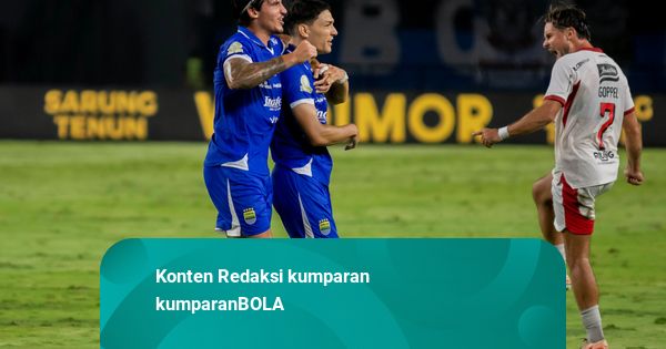 Foto: Drama 5 Gol, Persib Bungkam Bali United di GBLA