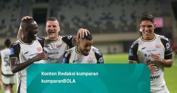 Foto: Persija Curi 3 Poin dari Markas PSBS Biak