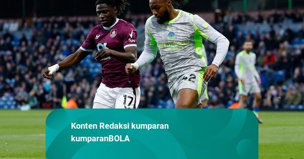 Hasil Liga Inggris: Tekuk Burnley, Man City Salip Arsenal di Puncak Klasemen