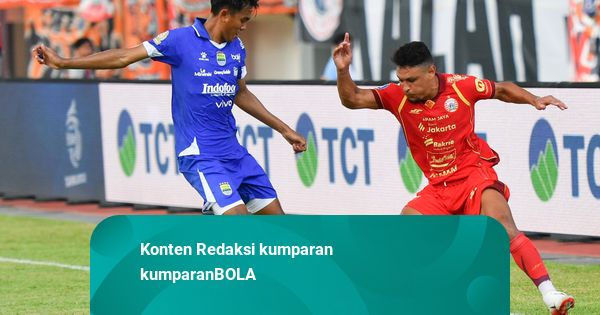 Foto: Brace Adam Alis Bawa Persib Bungkam Persija