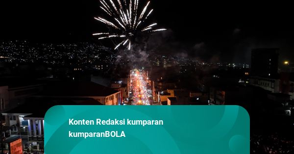 Foto: Warga Ambon Konvoi Kemenangan Belanda atas Swedia di Piala Dunia 2026