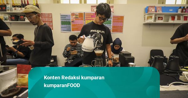 Foto: Antusiasme Penikmat Kopi di Jakarta International Coffee Conference 2025