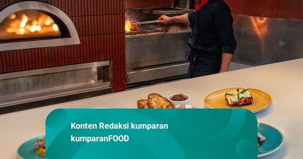SKAI Bar & Grill Hadirkan Kuliner Mediterania Wood-Fired Autentik & Penuh Rasa