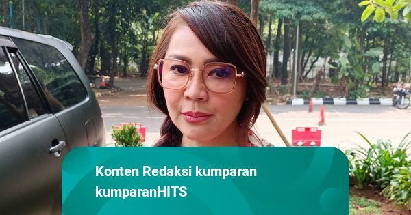 Tessa Kaunang Peringatkan Sandy Tumiwa untuk Tak Campuri Kehidupan Pribadinya