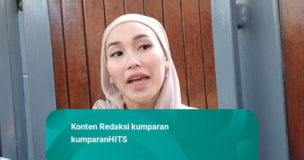 Kata Ayu Ting Ting soal Ikut Keliling Bangunkan Warga untuk Sahur