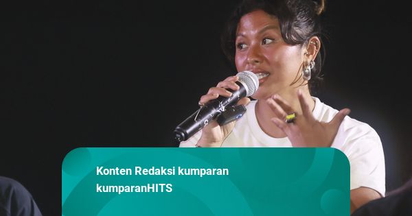 Nyanyi di Film Siapa Dia, Dira Sugandi: Lampu Sampai Pecah