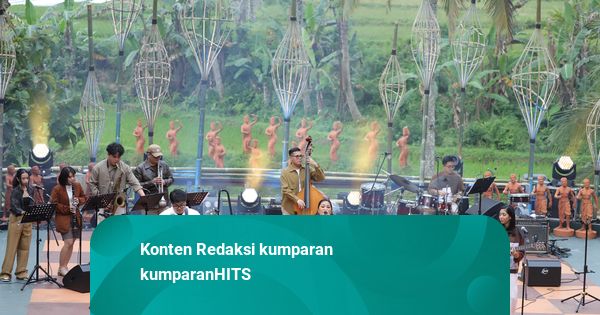 Dua Empat Senang Bisa Bawakan lagu Orisinal di Jazz Gunung Ijen 2025