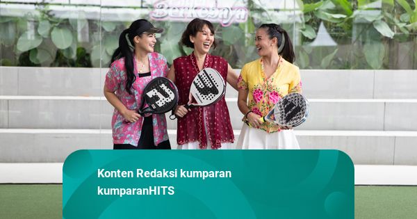 Foto: Ririn Ekawati hingga Titi Kamal Ramaikan Padel Berkebaya