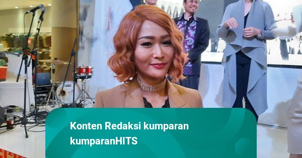 Ziarah ke Makam, Inul Daratista Kenang Sosok Mendiang Vidi Aldiano