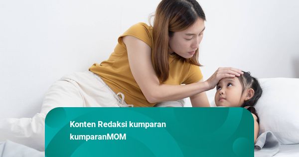 Jangan Salah! Anak Demam Boleh Mandi Pakai Air Hangat, Moms