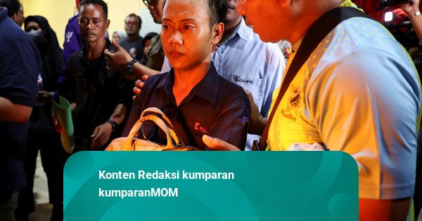 Peluk Cooler Bag Istri, Kisah Duka Aji di Balik Tragedi Tabrakan Kereta