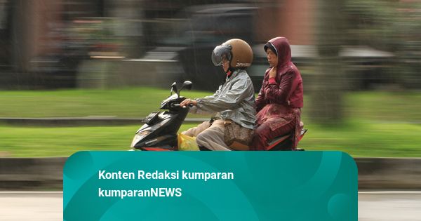 Emak-Emak di Depok Ngebut Naik Motor Sambil Lawan Arus, Polisi Cek