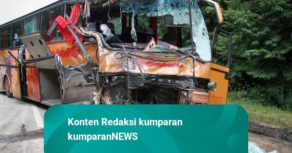 Bus Terbakar di Jalur Pantura Cirebon, Api Diduga Berasal dari AC Kabin