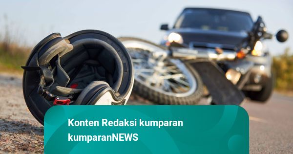 Motor Tabrak Mobil Xpander di Puncak: 1 Orang Terluka