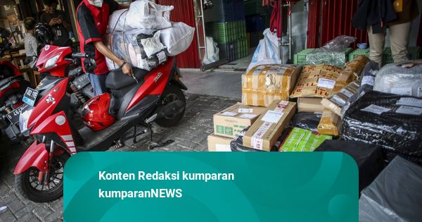 Septian, Sarjana Pendidikan yang Kini Banting Setir Jadi Kurir dan Ojek Online
