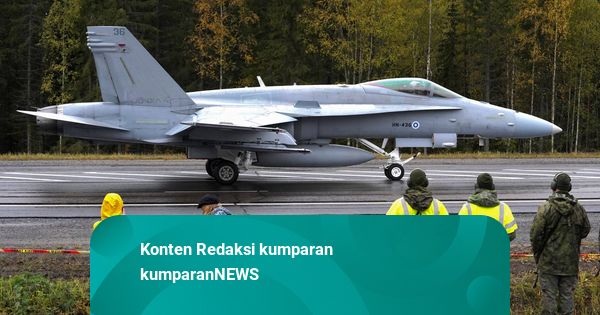 Jet Tempur AS Jatuh ke Laut Merah saat Ditarik di Kapal Induk