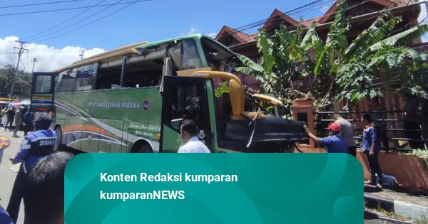 Foto: Kondisi Bus ALS Usai Terguling di Padang Panjang, Tewaskan 12 Orang