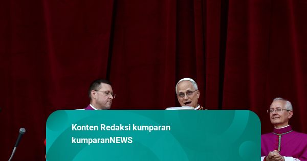 Paus Leo XIV Beri Penghormatan ke Paus Fransiskus