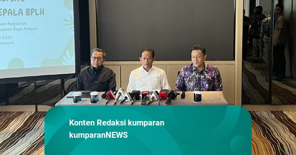 Menteri LH Tunjukkan Foto Udara Kondisi Raja Ampat di Tengah Isu Tambang Nikel