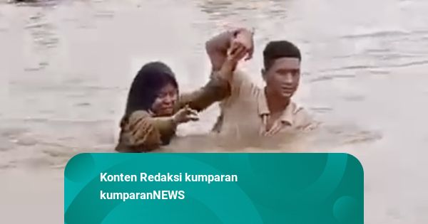 Potret Perjuangan Tenaga Medis di Maluku: Mengabdi sampai Harus Terjang Sungai