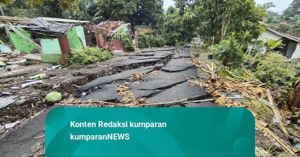 Menyambangi Lokasi Bencana Pergerakan Tanah di Purwakarta: Bak Kampung Mati