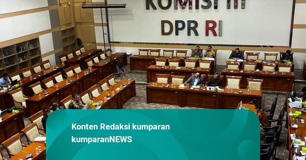 Anggota Komisi III Ungkap DIM Revisi KUHAP: Tersangka Harus Didampingi Advokat