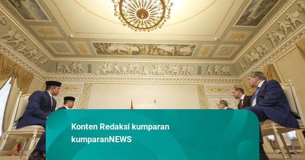 Hanya 2 Pejabat Dampingi Prabowo Bertemu Putin: Seskab Teddy dan Menlu Sugiono