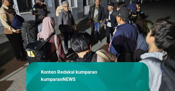 Gelombang Pertama Pemulangan WNI dari Iran Rampung: 12 Orang Tiba di Jakarta