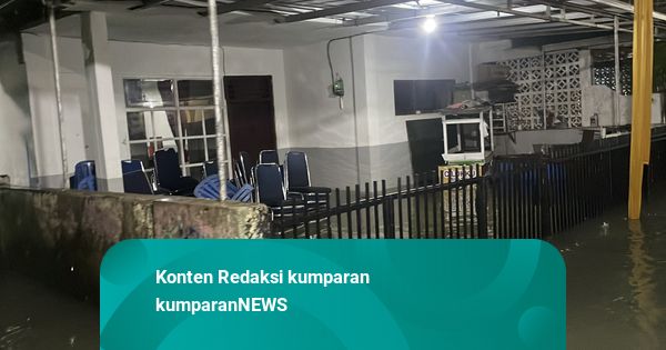 Akhir Pekan di Jakarta hingga Tangsel: Dilanda Banjir Setinggi Hampir 3 Meter