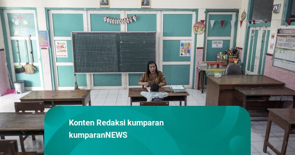 Foto: SDN di Solo Hanya Dapat Satu Siswa Baru Imbas Jauh dari Perkampungan
