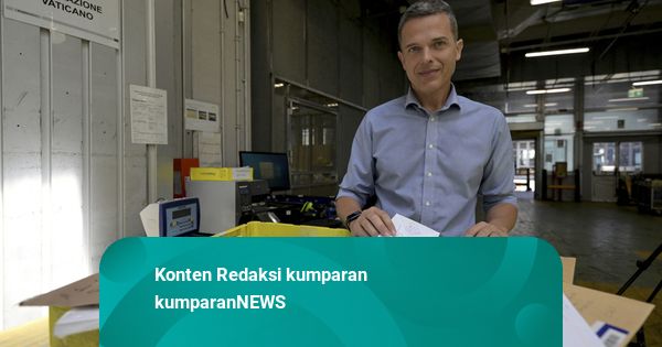 Foto: Doa dan Harapan dalam Amplop, Ribuan Surat Mengalir ke Vatikan
