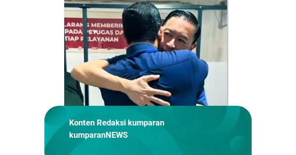 Momen Tom Lembong Peluk Erat Anies Usai Bebas dari Rutan Cipinang