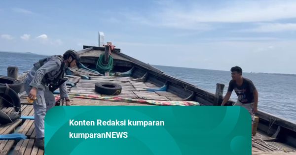 Bakamla Cegat Kapal yang Selundupkan 400 Karung Bawang Merah di Perairan Kepri