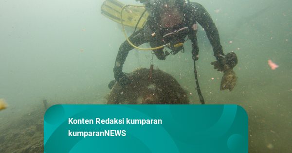 Foto: Penyelam TNI AL Cek Lokasi Tenggelamnya Kapal USS Houston di Selat Sunda