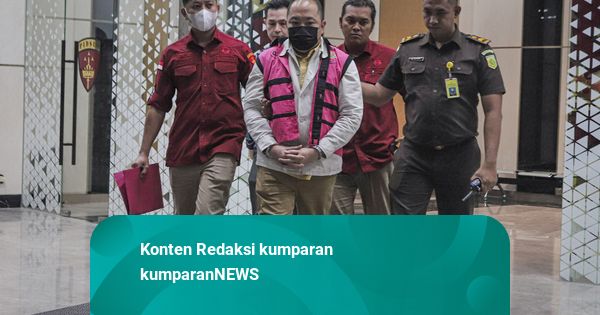 Hotman Paris Jadi Pengacara Kakak-Adik Bos Sritex Tersangka Korupsi di Kejagung