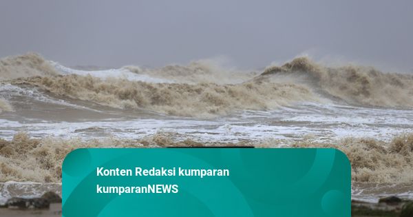 Foto: 586.000 Orang Dievakuasi Jelang Topan Kajiki di Vietnam