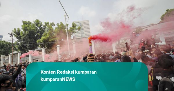 Ricuh Demo DPR: Tol Dalkot Arah Slipi Ditutup, Tol Bandara Soetta Dialihkan