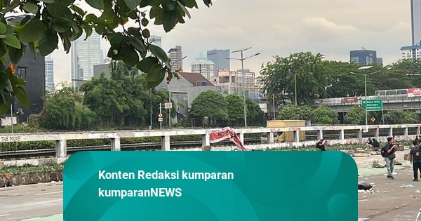 Sempat Ditutup Karena Demo, Tol Dalam Kota Arah Bandara Kembali Dibuka