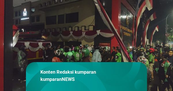 Kapolda Metro Tanggung Biaya RS-Pemakaman Driver Ojol Dilindas Rantis Polisi