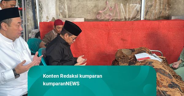 Pram Melayat ke Rumah Duka Affan, Driver Ojol yang Tewas Dilindas Rantis Polisi
