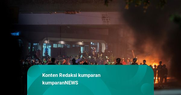 25 Pelaku Kericuhan saat Demo Agustus Lalu Didakwa Rusak Fasum-Serang Polisi