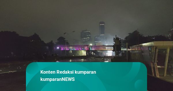 Sejumlah Massa Demo Tinggalkan Polda Metro, Bergeser ke DPR
