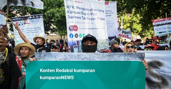 Foto: Warga Pati Demo di KPK, Tuntut Bupati Sudewo Ditetapkan Tersangka