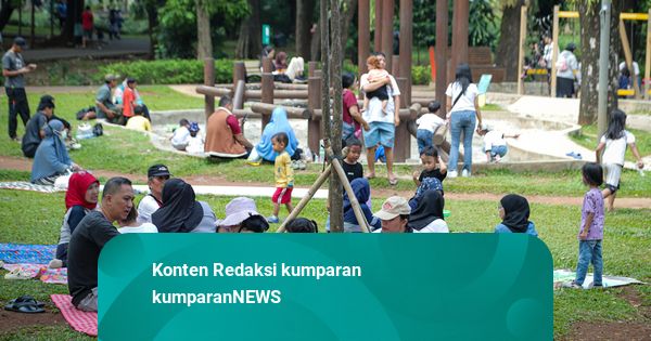 Foto: Tebet Eco Park Jadi Pilihan Warga Habiskan Libur Panjang