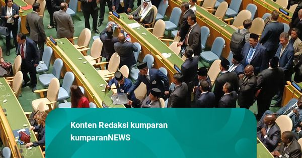 Prabowo Tiba di KTT Two State Solution, Didampingi Seskab Teddy hingga Menlu