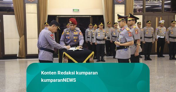 Kapolri Lantik Irjen Yuda Gustawan Jadi Kabaintelkam-Irjen Ramdani Dankor Brimob