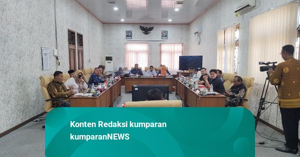 Diperiksa Pansus 3 Jam, Bupati Sudewo Dicecar Masalah PBB-P2 hingga Mutasi
