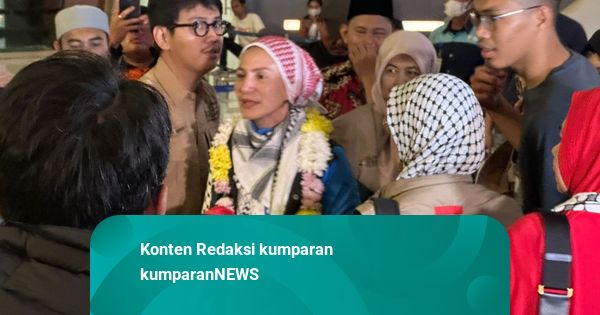 Wanda Hamidah dan Husein, Relawan Indonesia yang Tergabung GSF Tiba di Tanah Air