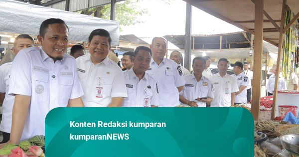 Walkot Pekanbaru Tinjau Pasar Palapa, Bahas Solusi Turunnya Daya Beli